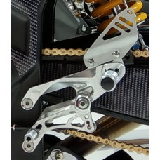 Gilles FXR CUP Rearsets for the Yamaha YZF-R3 / YZF-R25